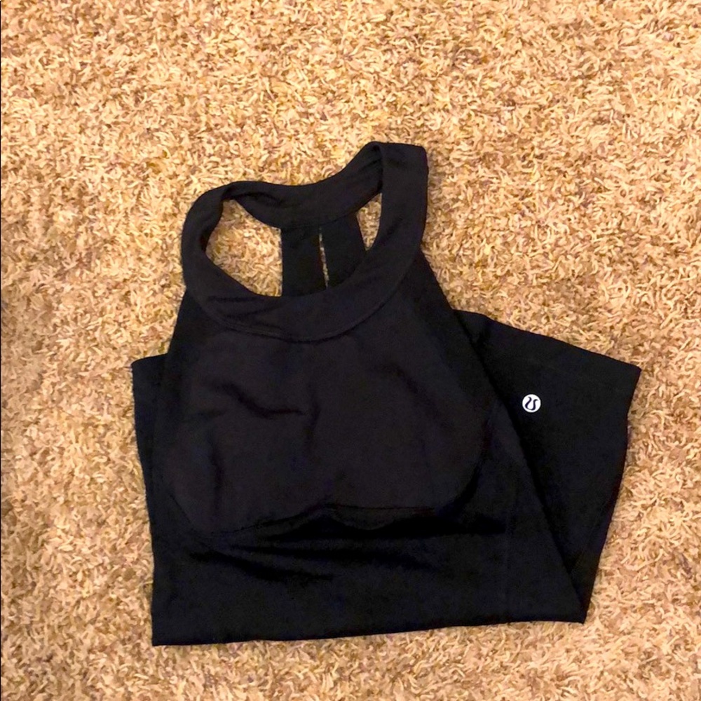Lululemon tank w/ built in bra size 4 black